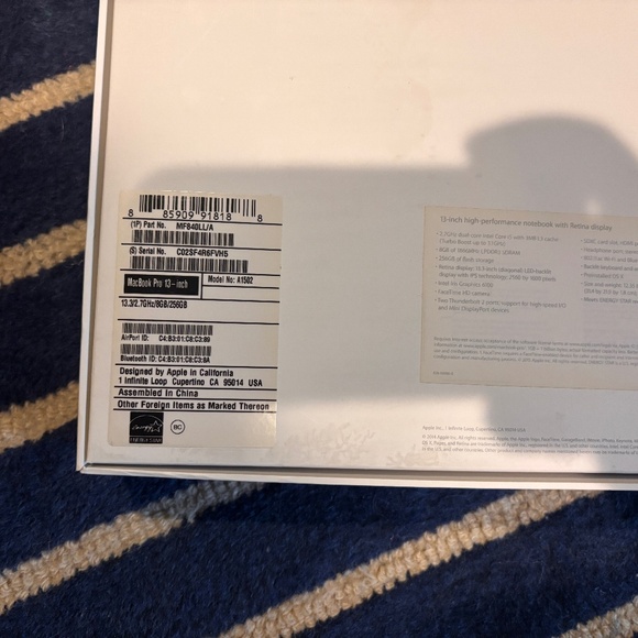 Apple MacBook Pro 13.3" Laptop - Picture 3 of 13